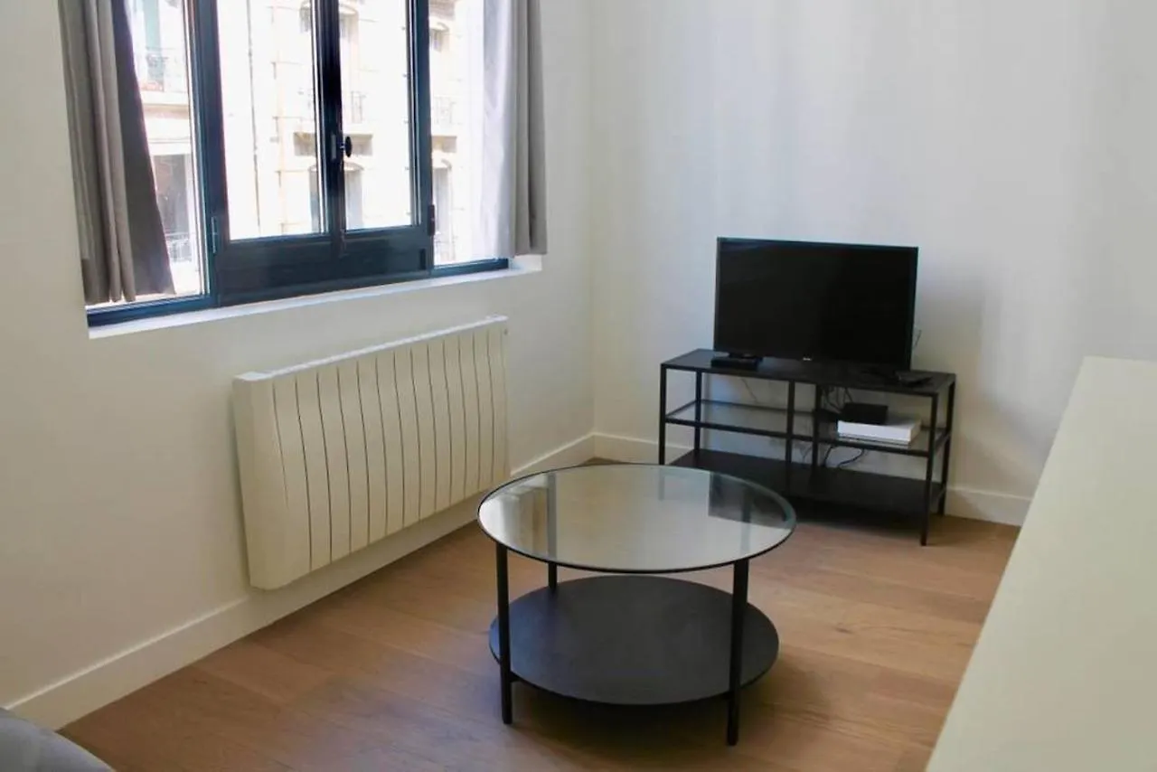 Apartment Modern Studio Perfectly Equipped And Renovated Paris